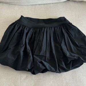 *NWT* A&F YPB Black Bubble Skirt